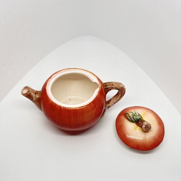 Russ Berrie & Co Miniature Fruit Apple and Pear Teapots - Picture 3 of 15